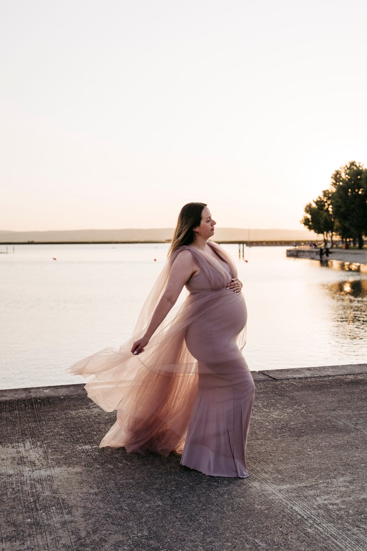 Babybauch Outdoor Niederösterreich – Sonnenuntergang
